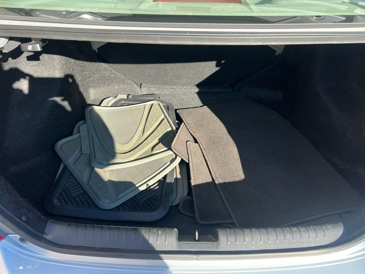 Honda Civic LX Sedan 5-Speed AT 2012