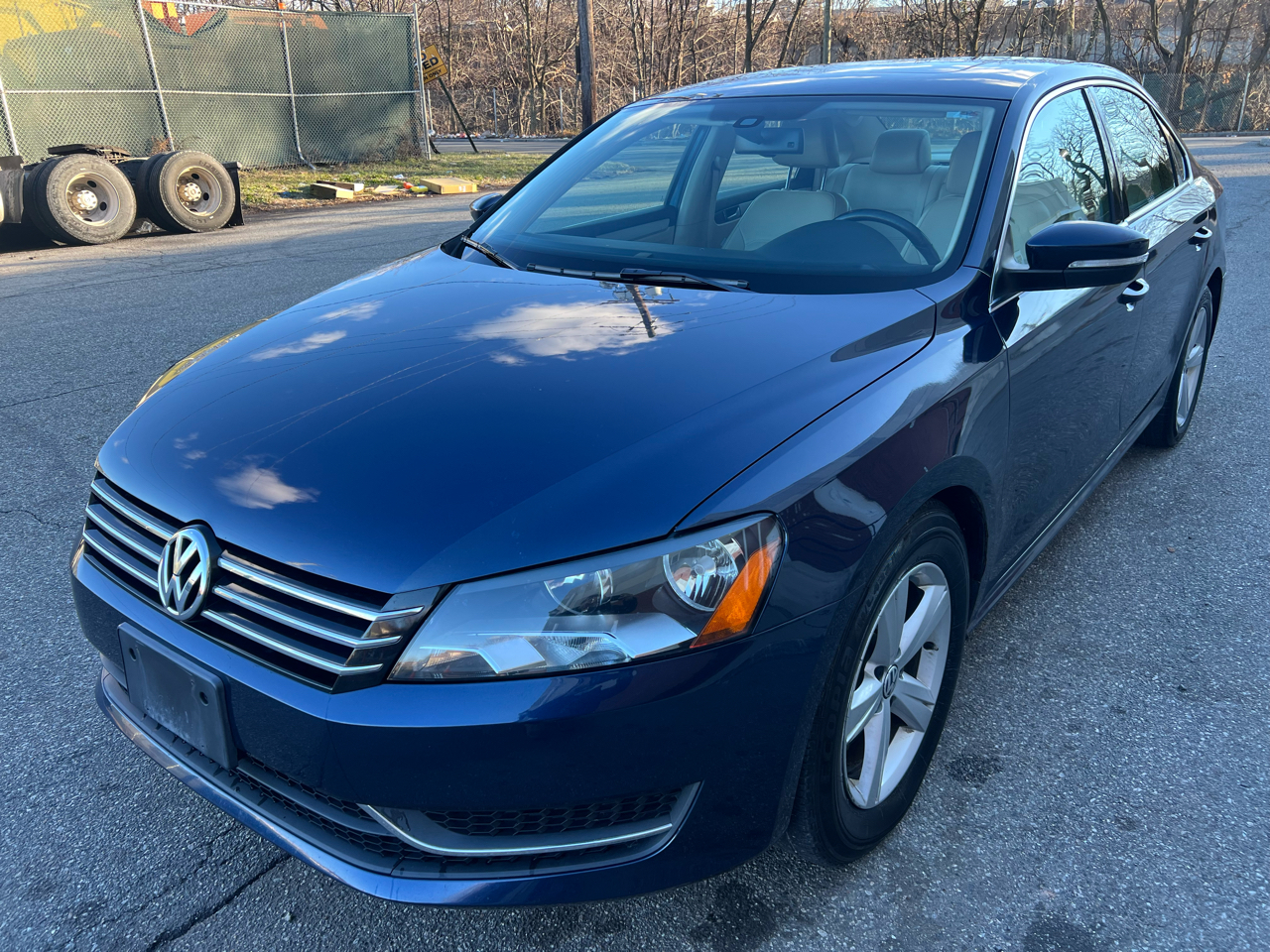 Volkswagen Passat 2.5L SE AT 2013