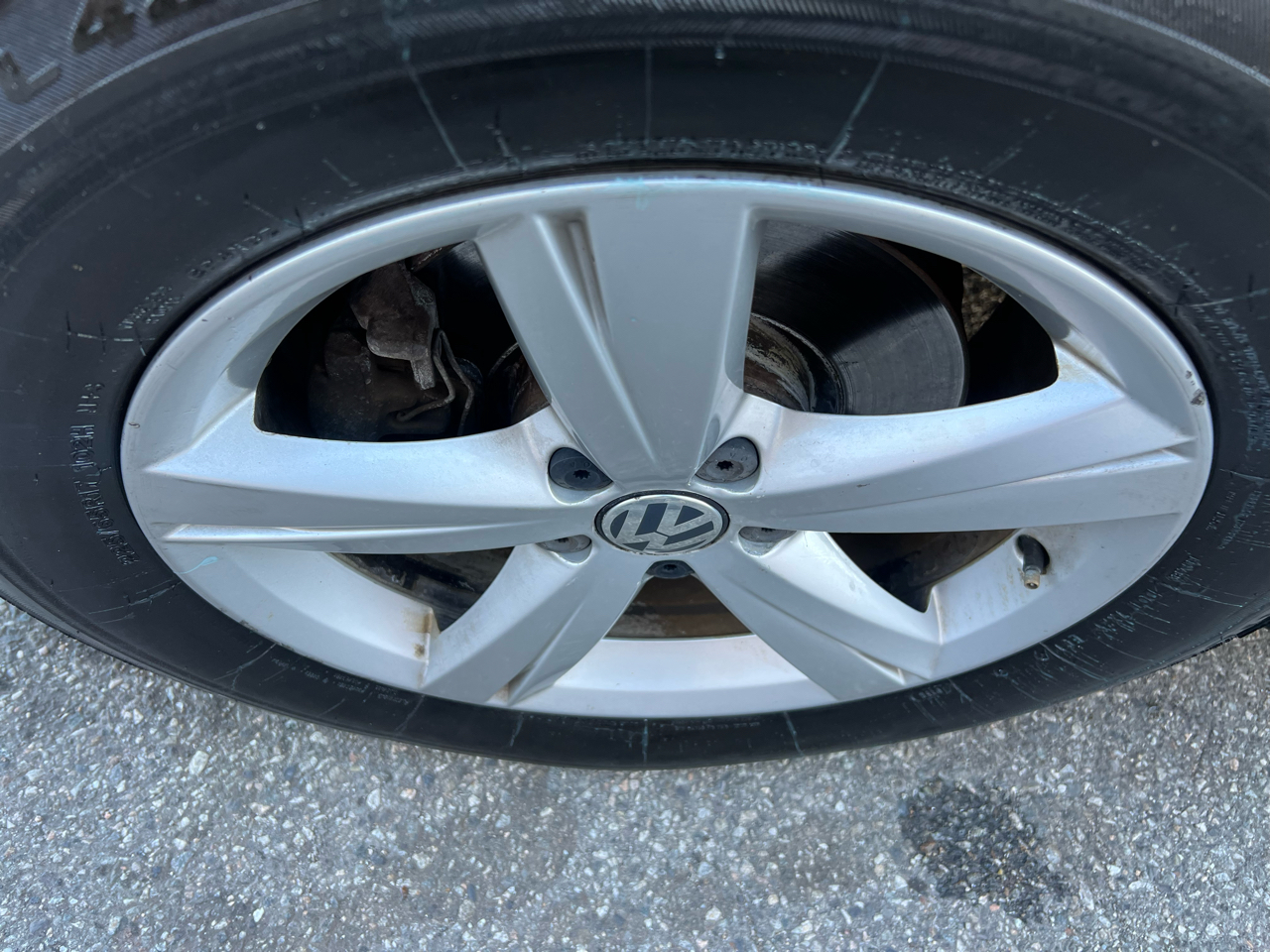 Volkswagen Passat 2.5L SE AT 2013