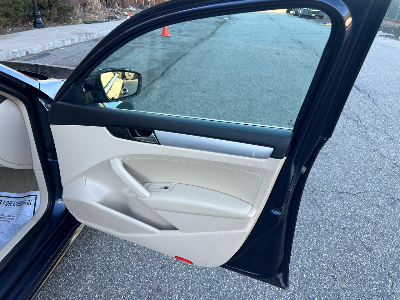 Volkswagen Passat 2.5L SE AT 2013