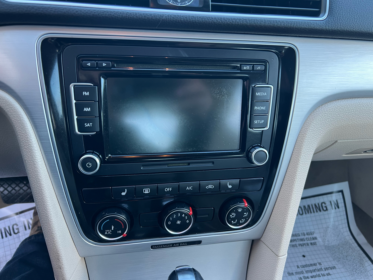 Volkswagen Passat 2.5L SE AT 2013