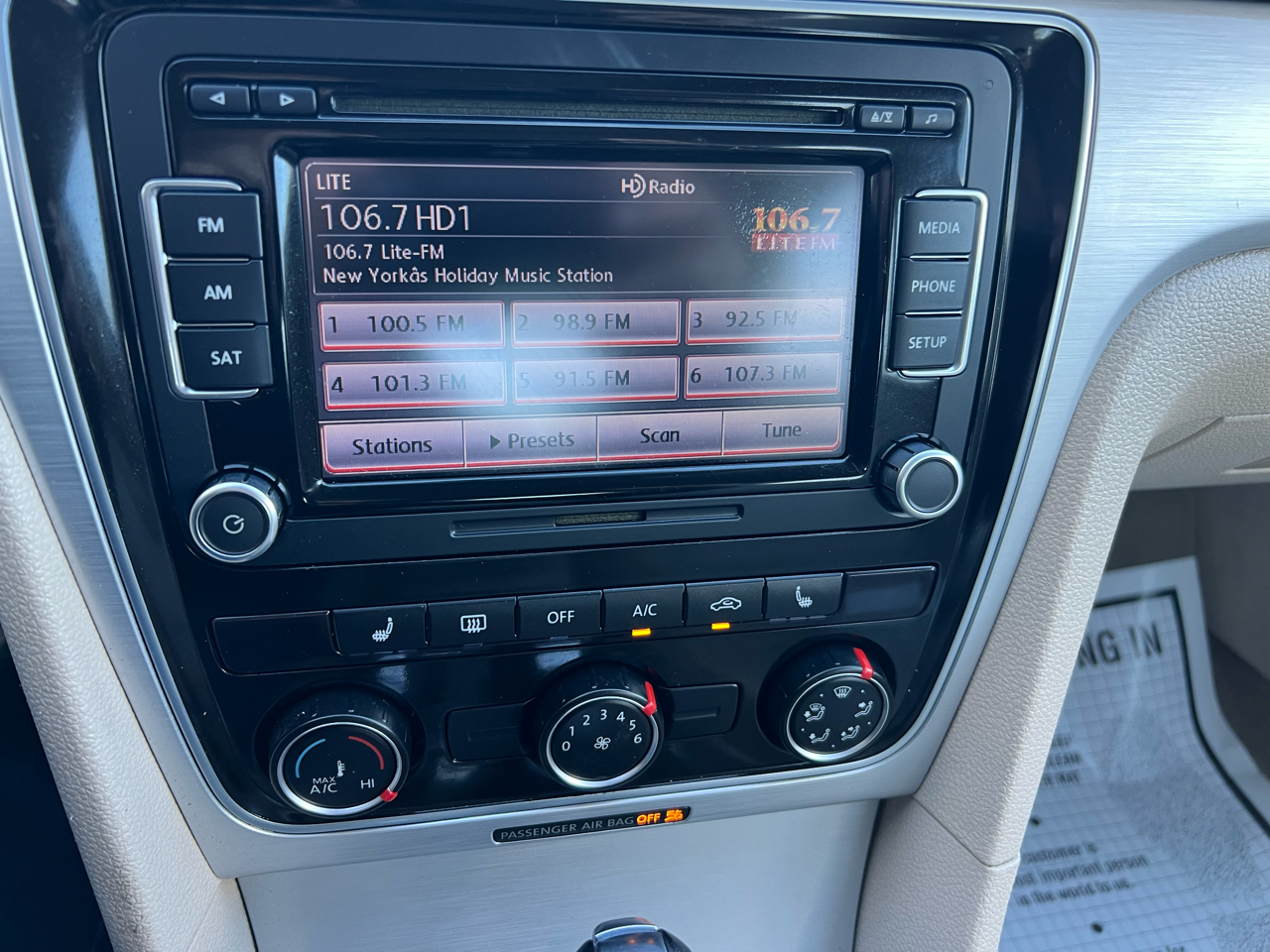 Volkswagen Passat 2.5L SE AT 2013