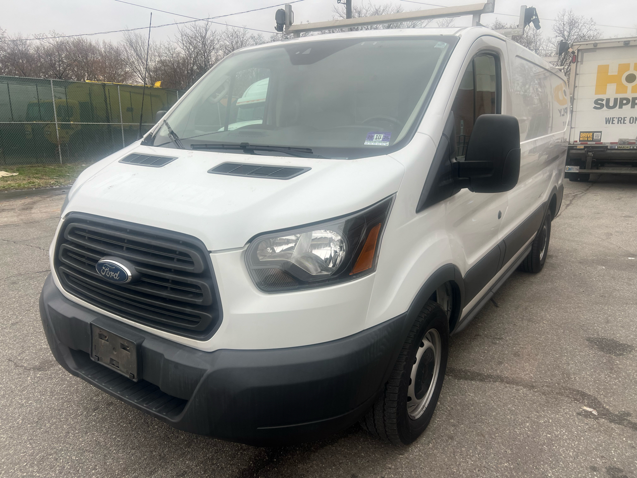 Ford Transit 250 Van Low Roof w/Sliding Pass. 130-in. WB 2017
