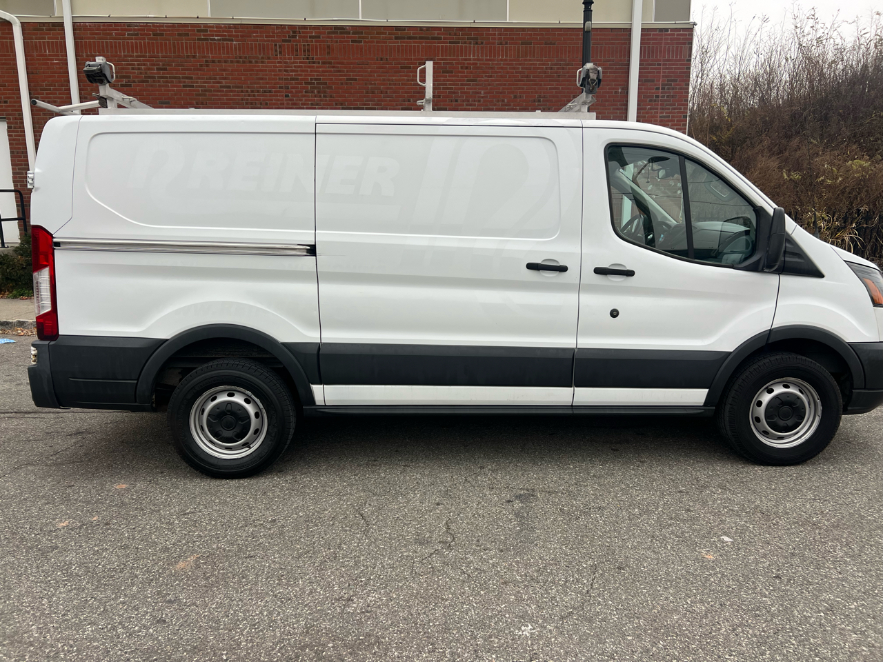 Ford Transit 250 Van Low Roof w/Sliding Pass. 130-in. WB 2017