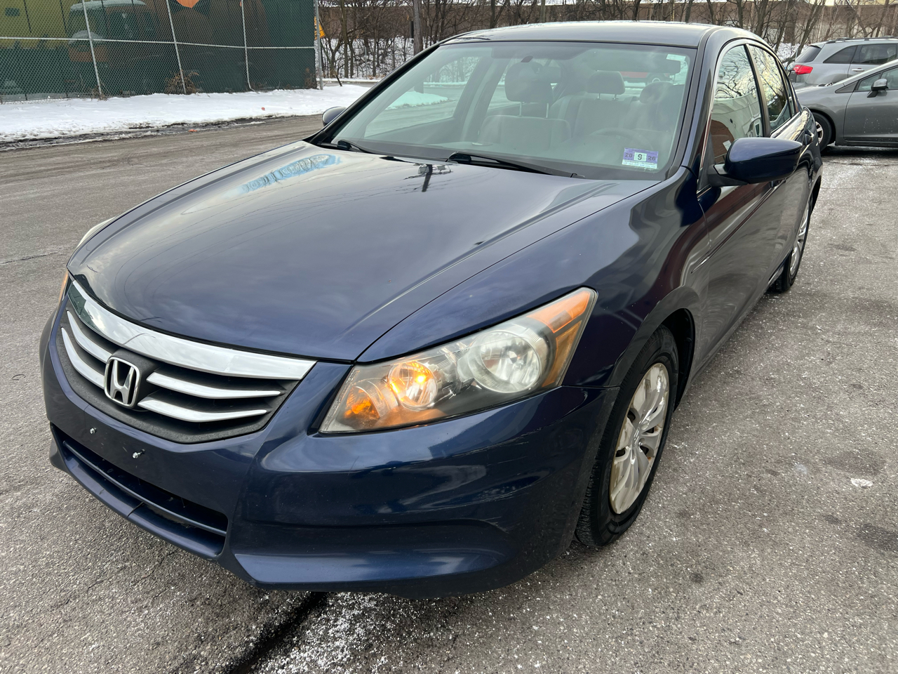 Honda Accord LX sedan AT 2012