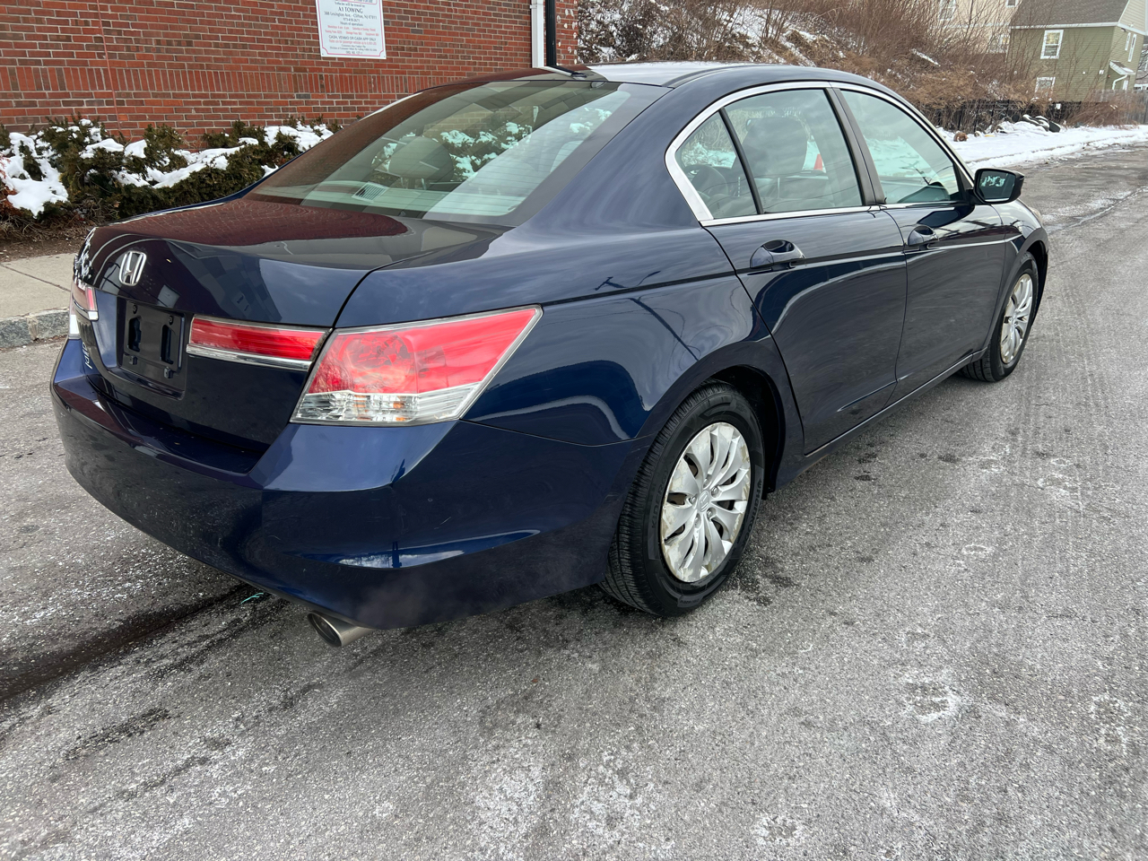 Honda Accord LX sedan AT 2012