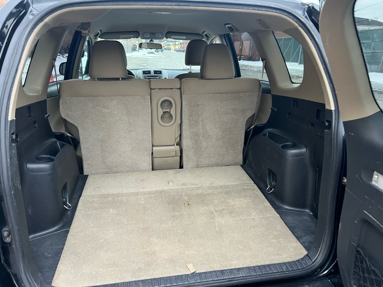 Toyota RAV4 Base I4 4WD 2012