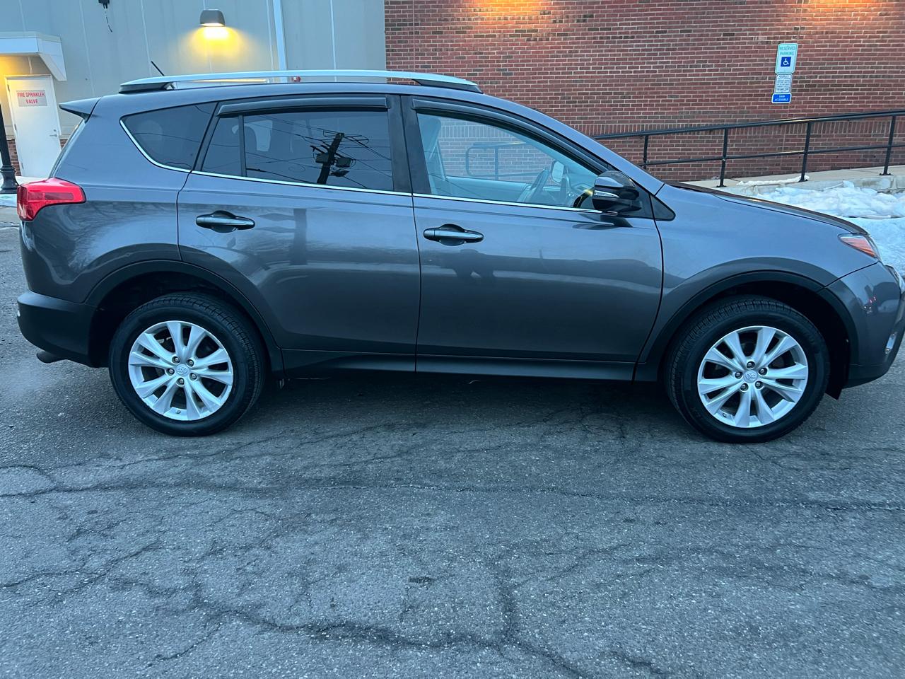 Toyota RAV4 Limited AWD 2013
