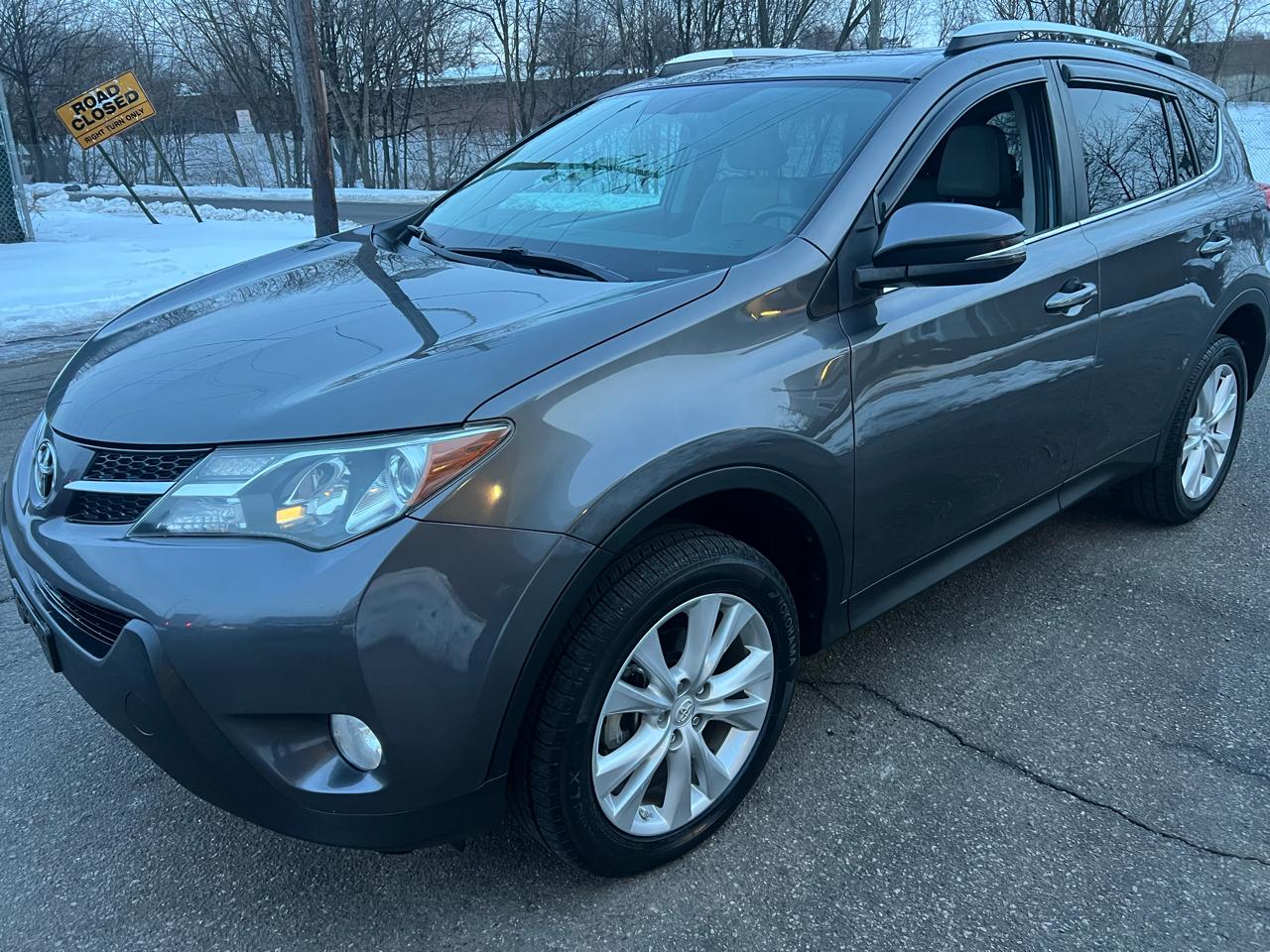 Toyota RAV4 Limited AWD 2013