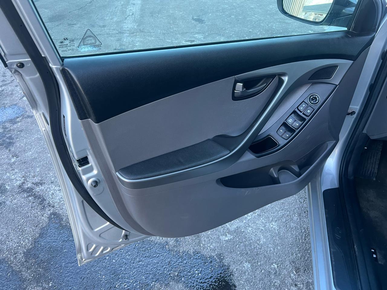 Hyundai Elantra Limited 2014