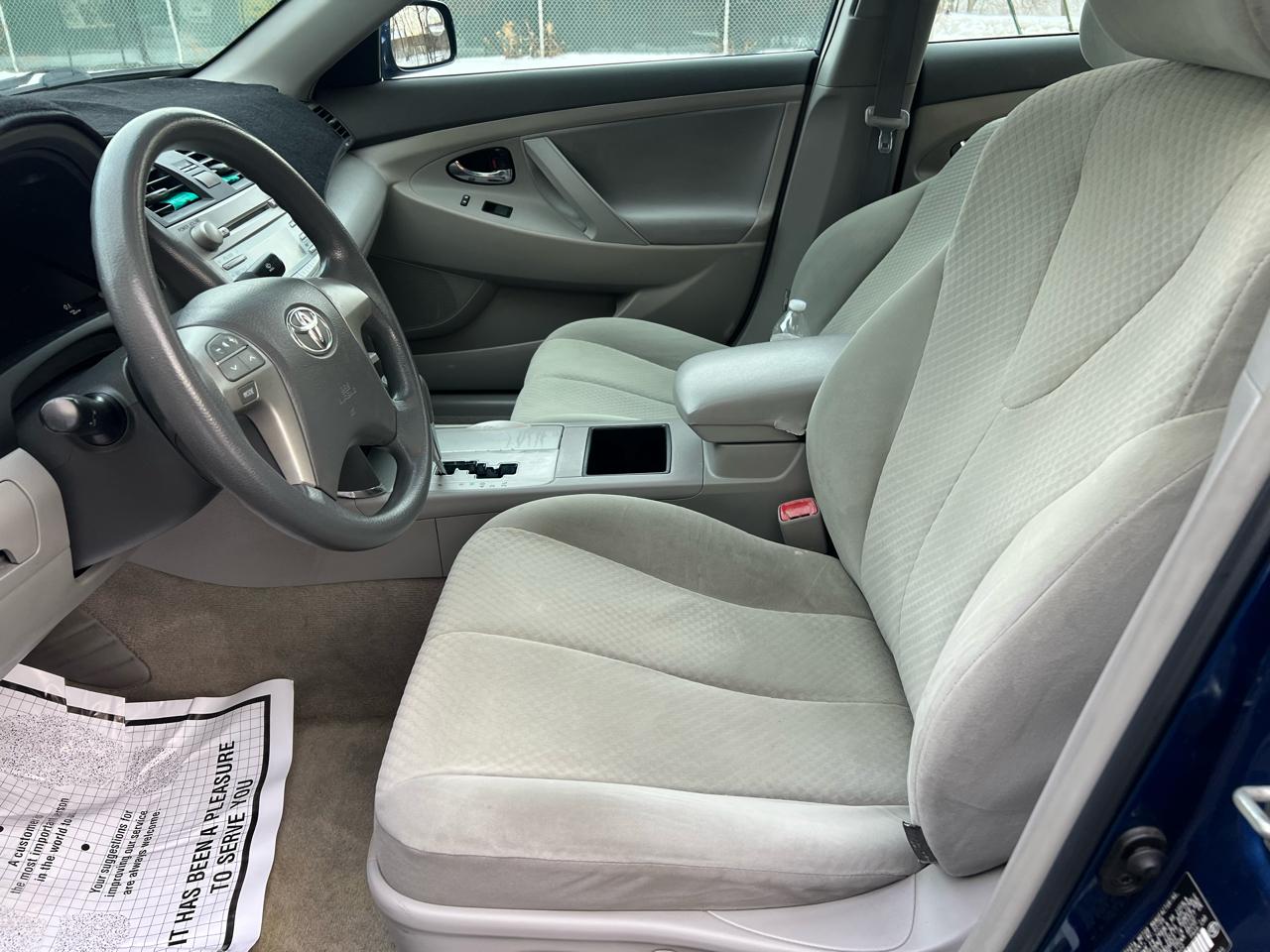 Toyota Camry XLE 5-Spd AT 2009