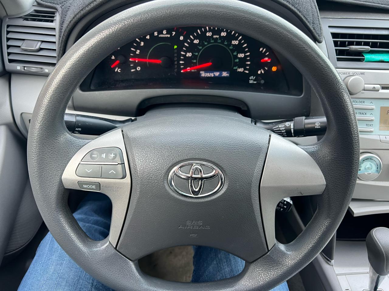 Toyota Camry XLE 5-Spd AT 2009