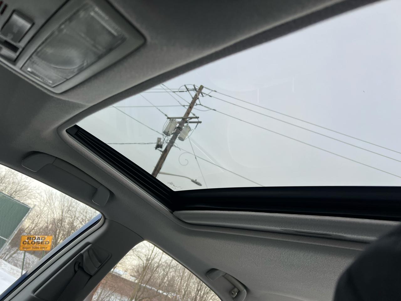 Toyota Camry XLE 5-Spd AT 2009