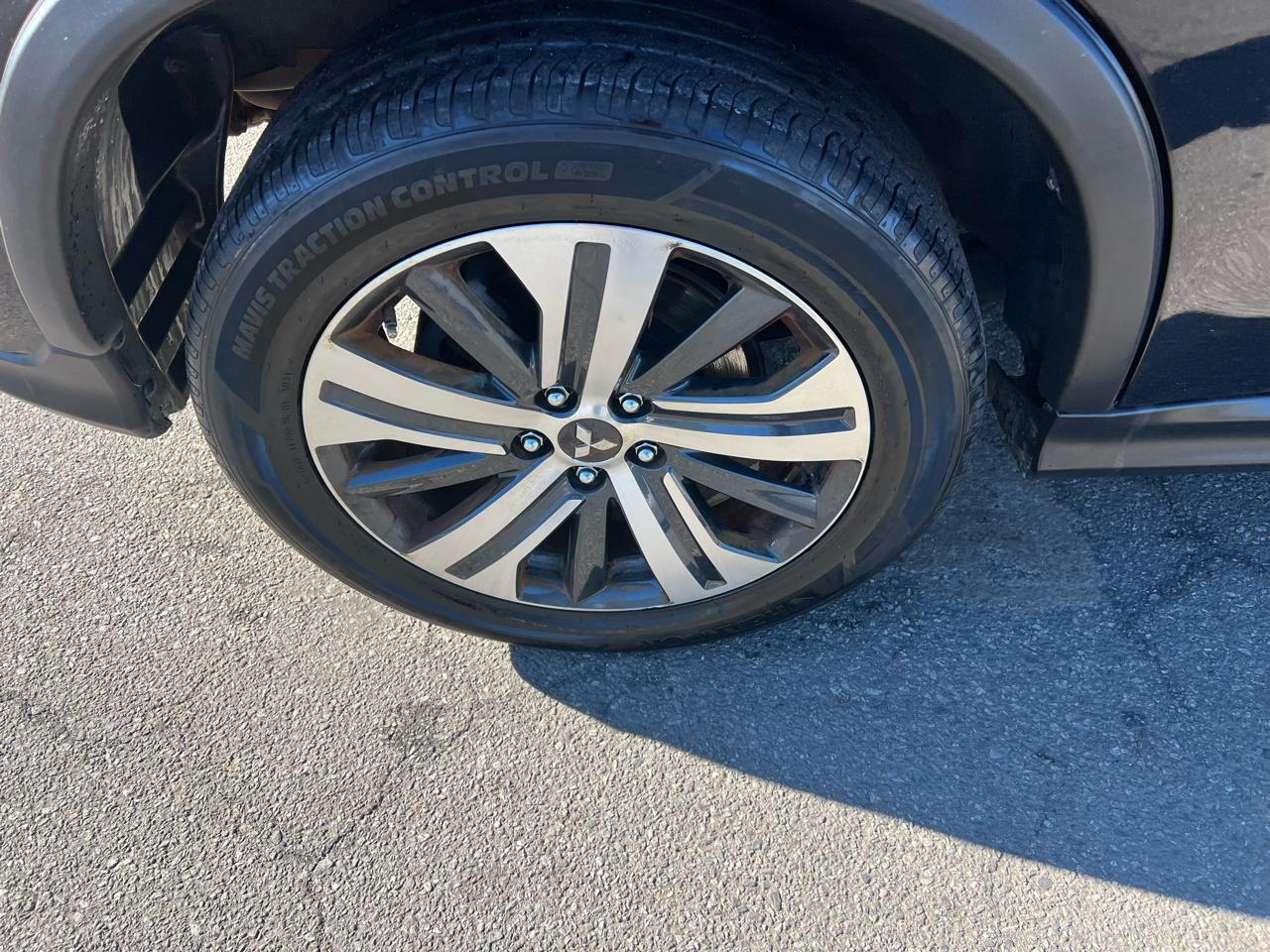 Mitsubishi Outlander Sport 2.0 ES CVT 2020