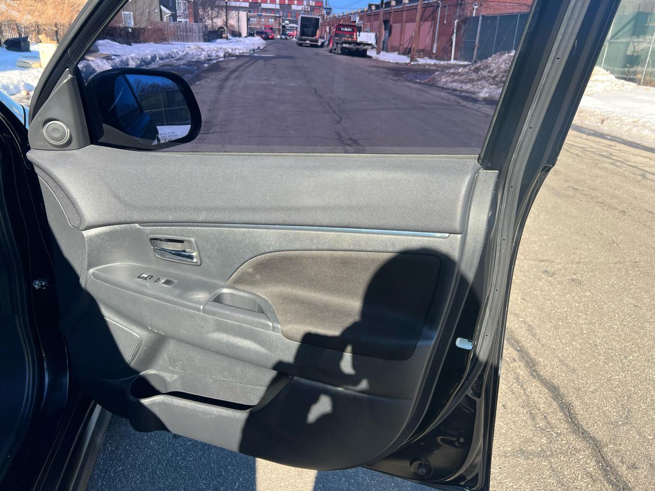 Mitsubishi Outlander Sport 2.0 ES CVT 2020