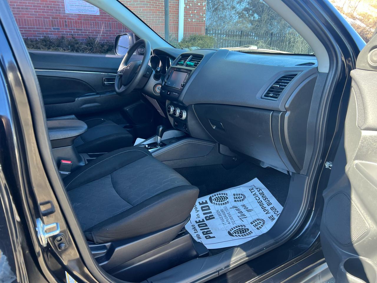 Mitsubishi Outlander Sport 2.0 ES CVT 2020