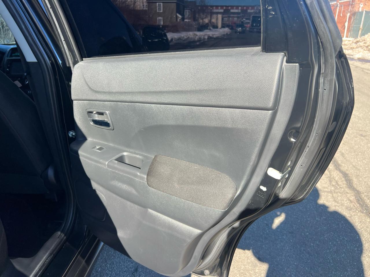 Mitsubishi Outlander Sport 2.0 ES CVT 2020