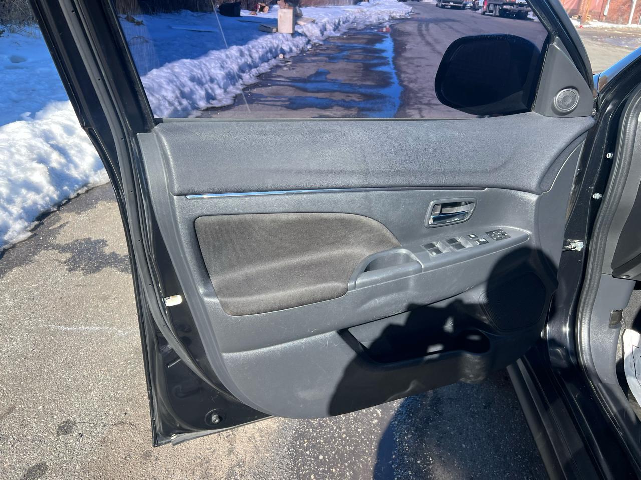 Mitsubishi Outlander Sport 2.0 ES CVT 2020