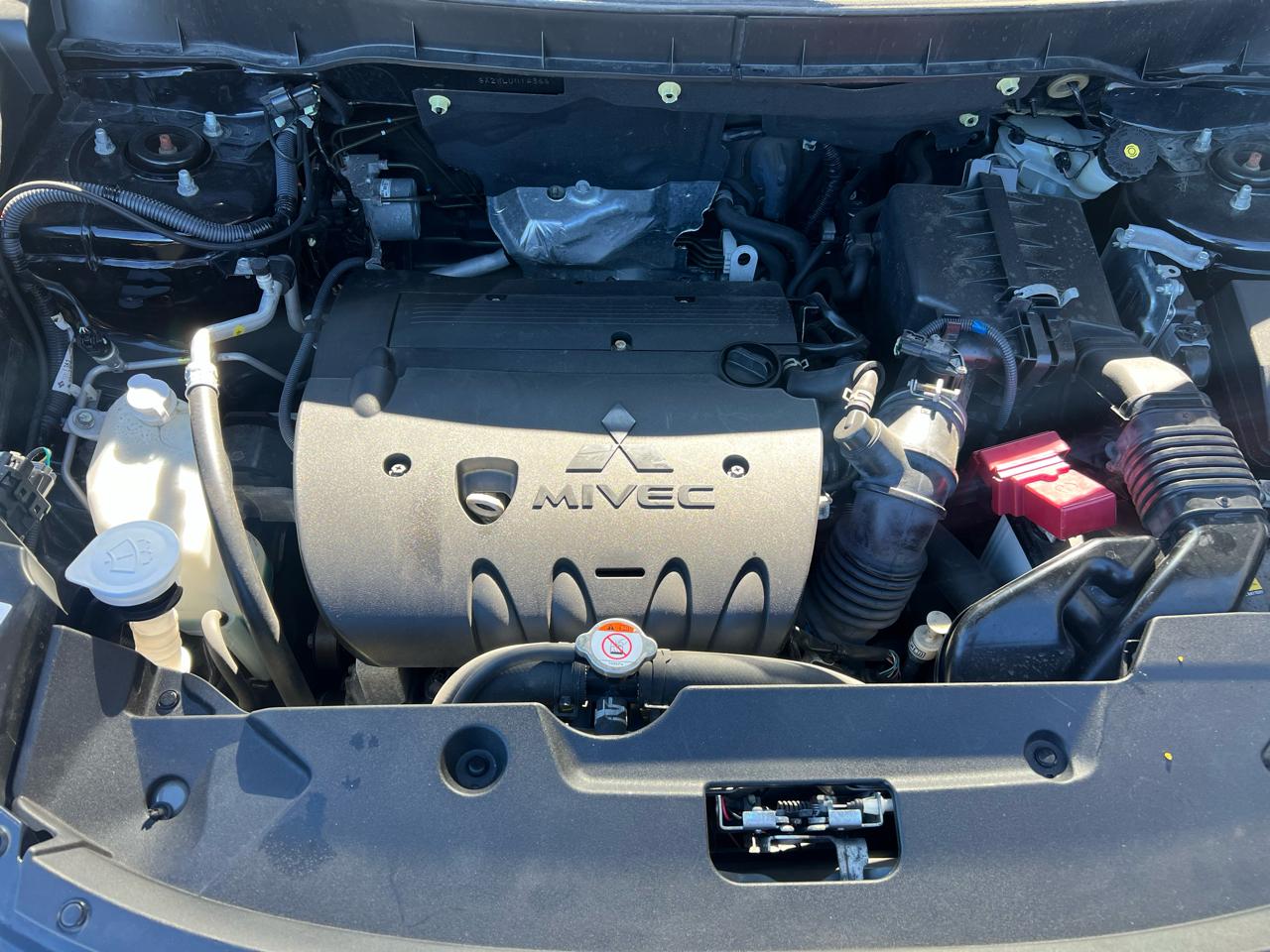 Mitsubishi Outlander Sport 2.0 ES CVT 2020