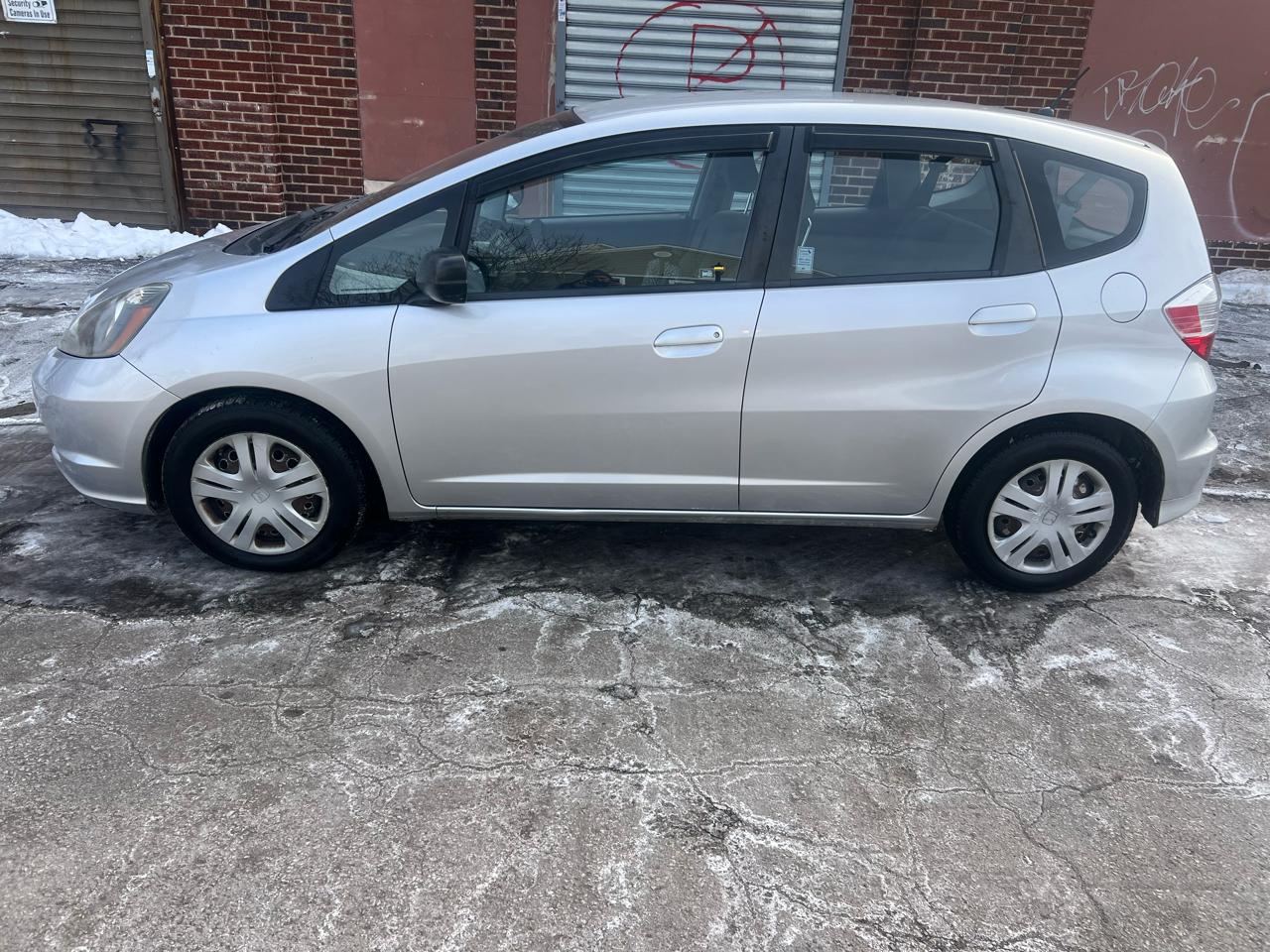 Honda Fit 5-Speed AT 2011