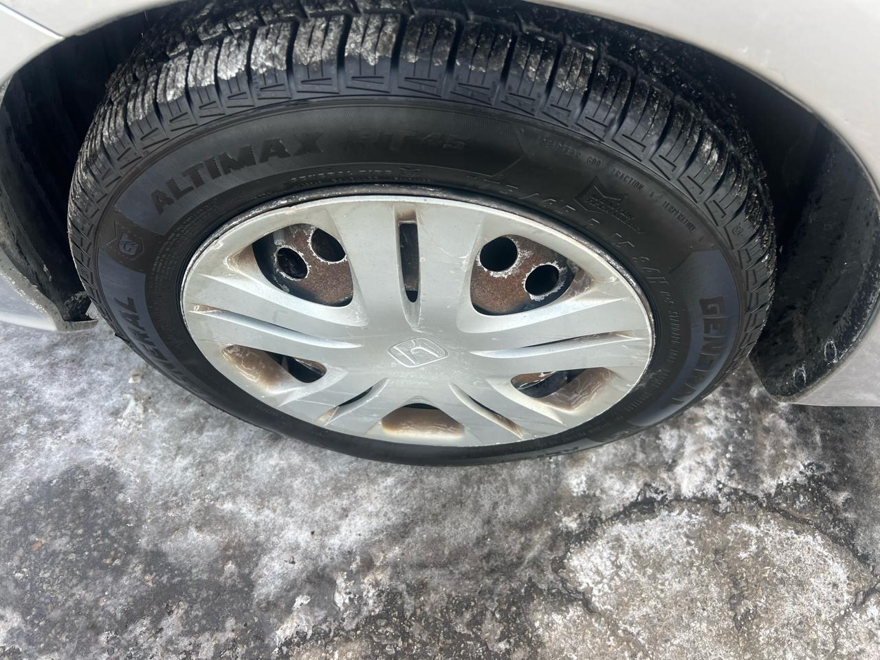 Honda Fit 5-Speed AT 2011