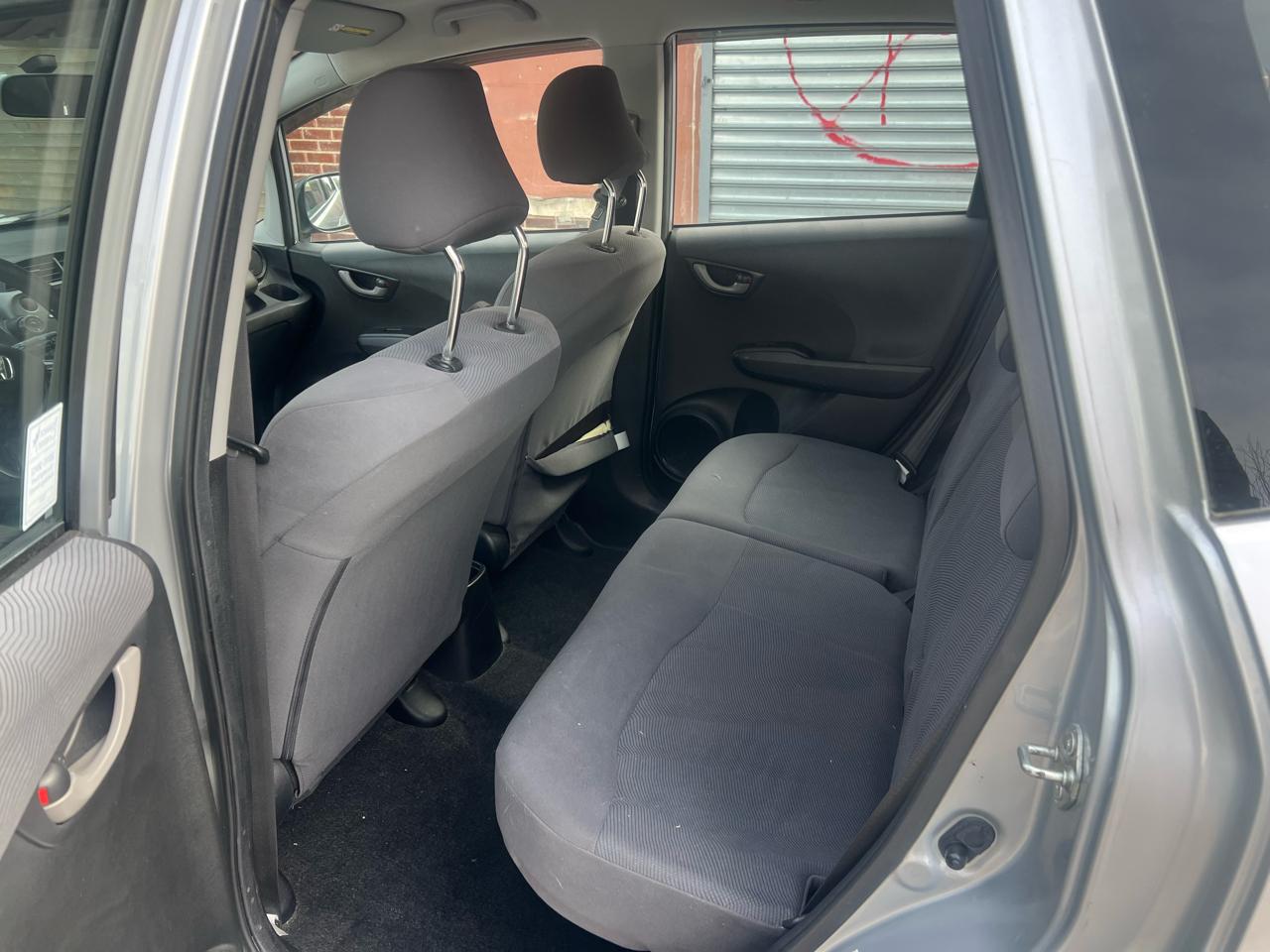 Honda Fit 5-Speed AT 2011