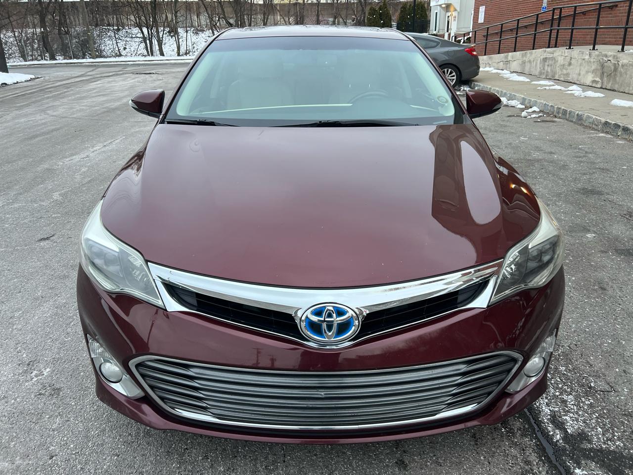Toyota Avalon Hybrid XLE Premium 2013