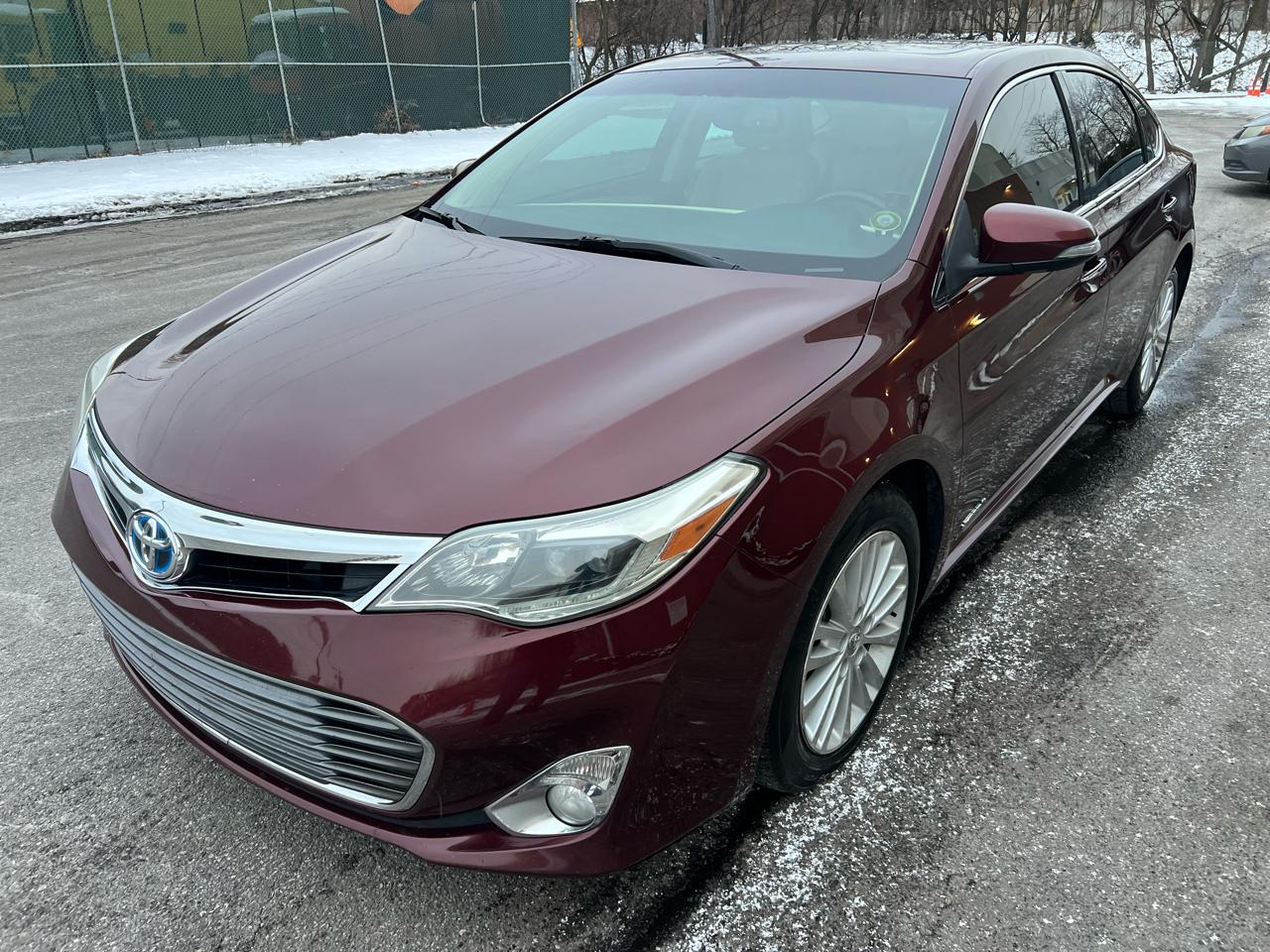 Toyota Avalon Hybrid XLE Premium 2013