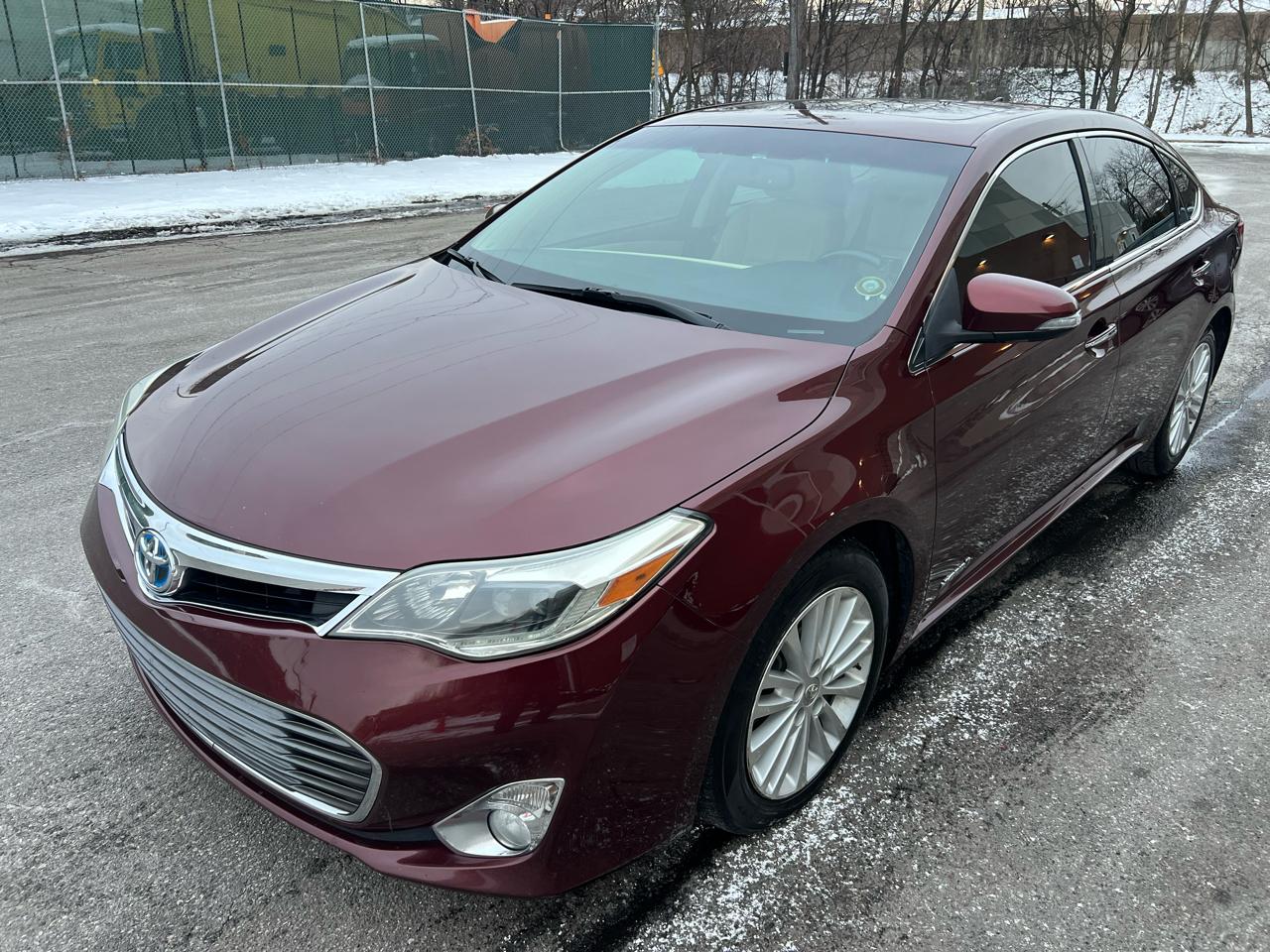 Toyota Avalon Hybrid XLE Premium 2013