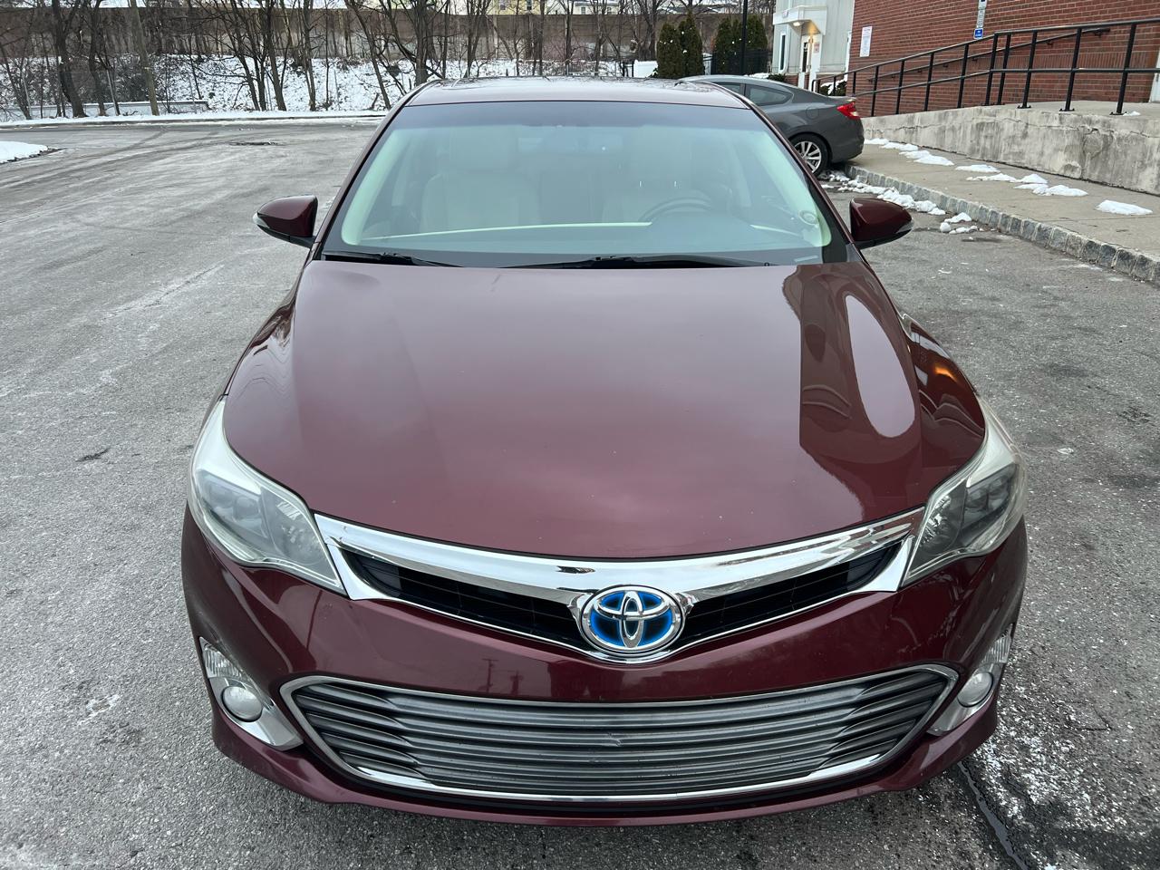 Toyota Avalon Hybrid XLE Premium 2013