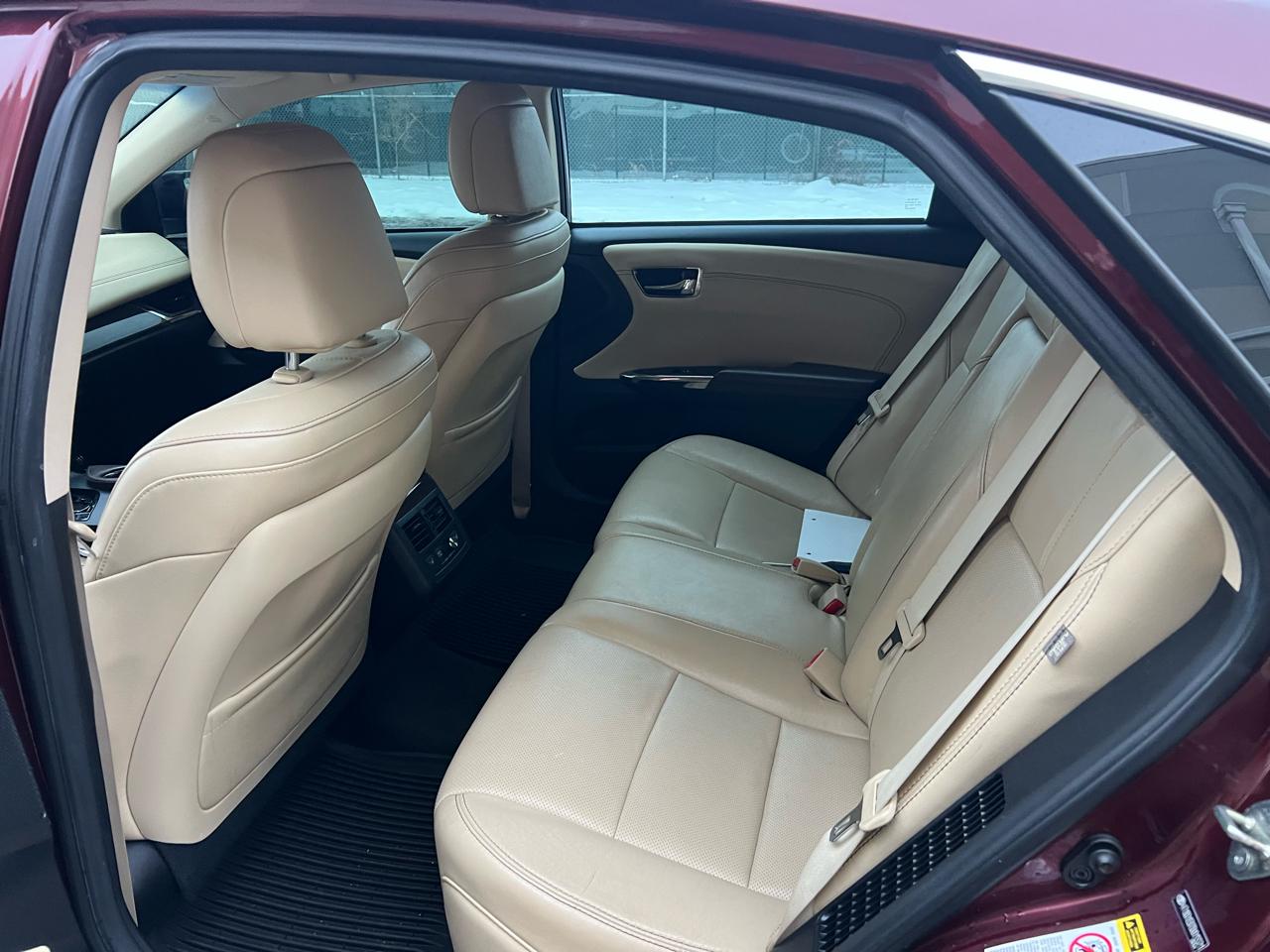 Toyota Avalon Hybrid XLE Premium 2013