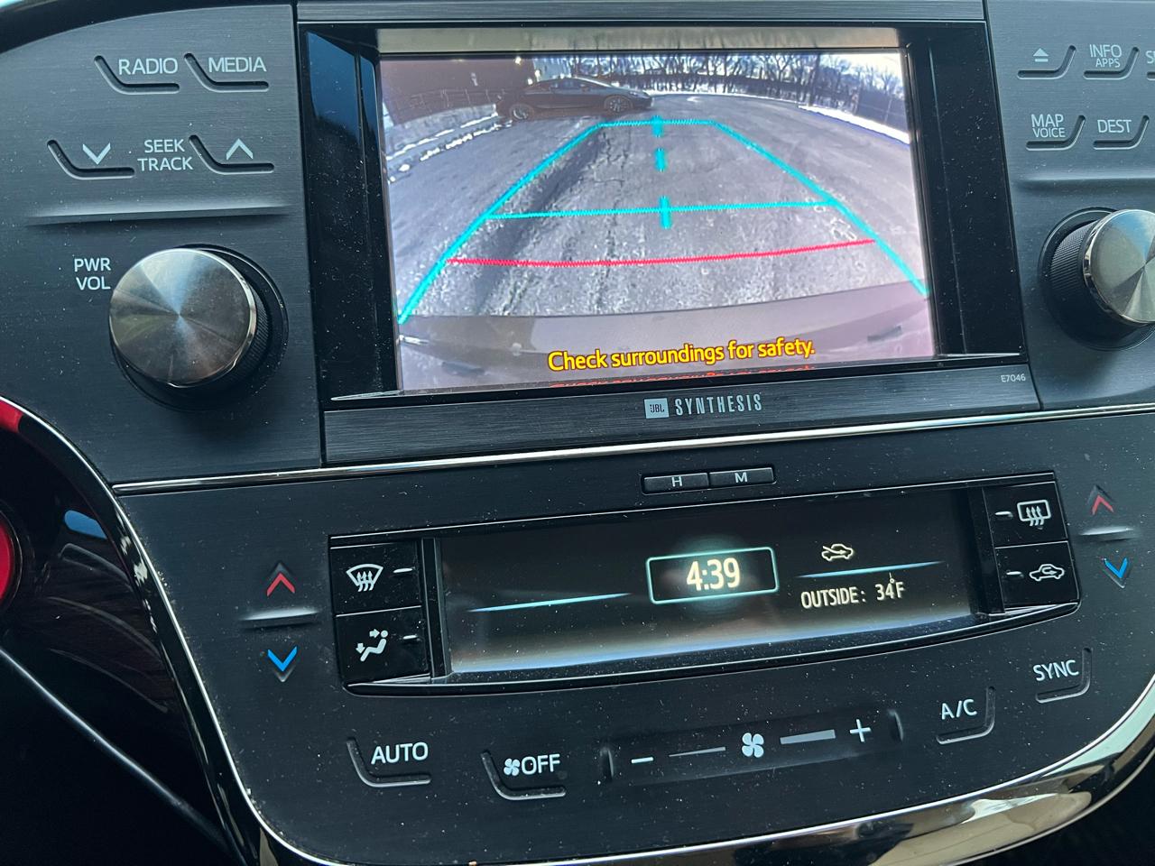 Toyota Avalon Hybrid XLE Premium 2013