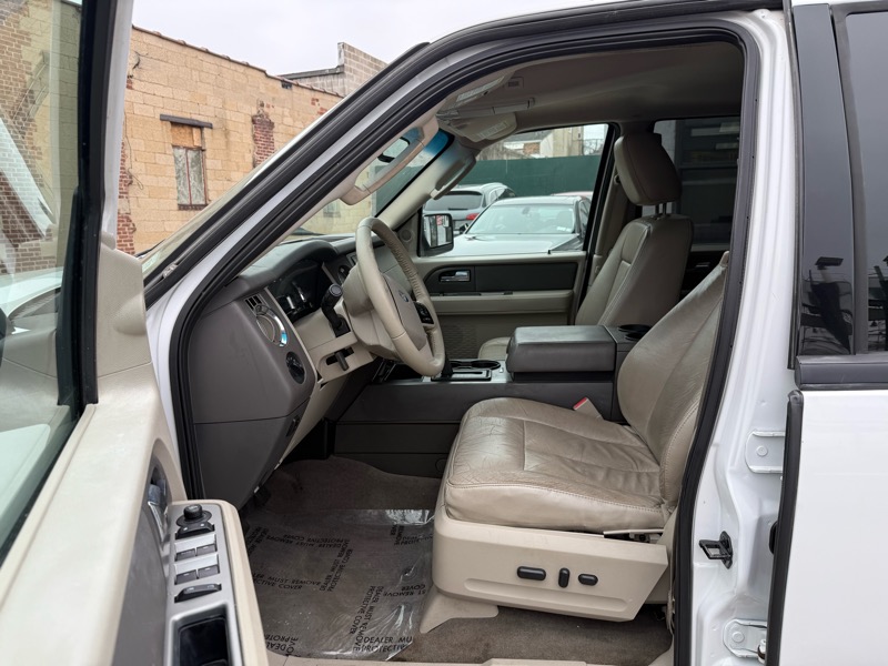 Ford Expedition EL XLT 4WD 2013