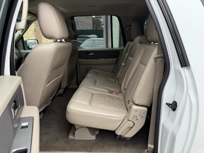 Ford Expedition EL XLT 4WD 2013