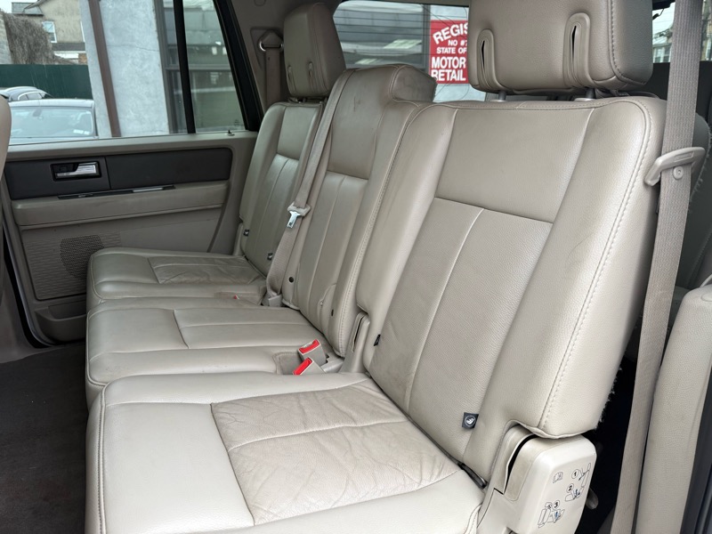 Ford Expedition EL XLT 4WD 2013