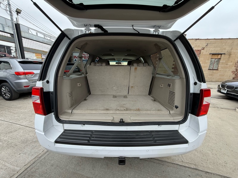 Ford Expedition EL XLT 4WD 2013