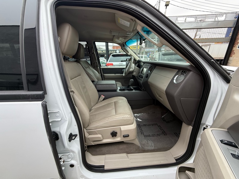 Ford Expedition EL XLT 4WD 2013