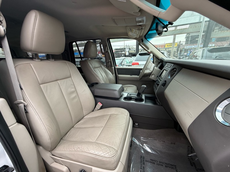 Ford Expedition EL XLT 4WD 2013