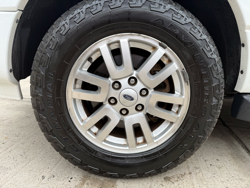 Ford Expedition EL XLT 4WD 2013