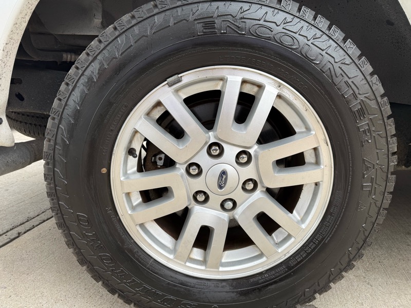 Ford Expedition EL XLT 4WD 2013