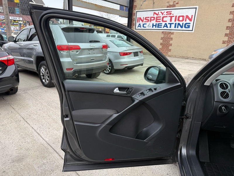 Volkswagen Tiguan S 4Motion 2015