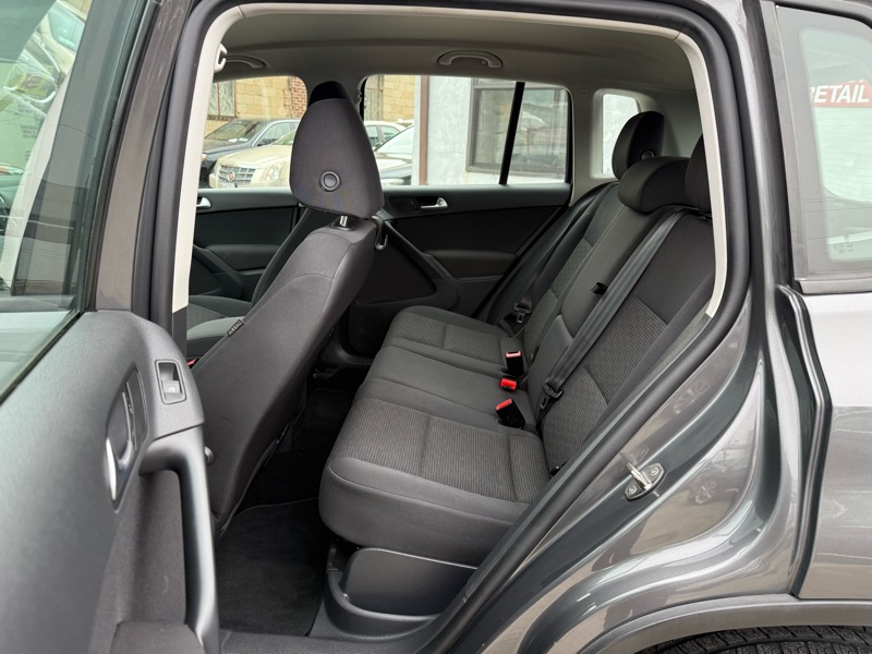 Volkswagen Tiguan S 4Motion 2015