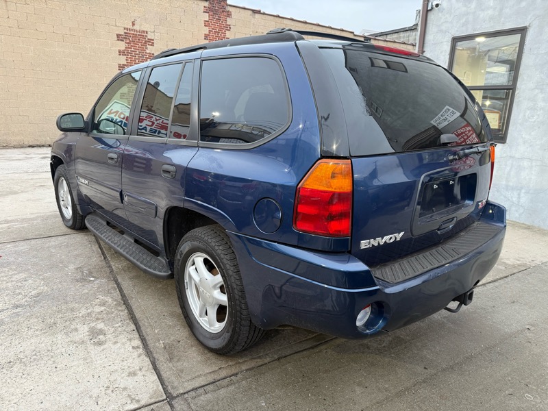 GMC Envoy SLE 4WD 2004