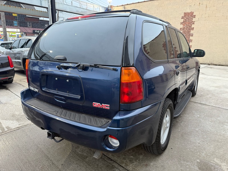 GMC Envoy SLE 4WD 2004