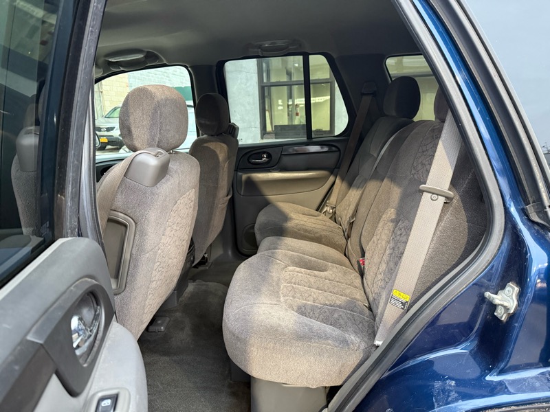 GMC Envoy SLE 4WD 2004