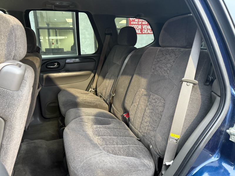 GMC Envoy SLE 4WD 2004