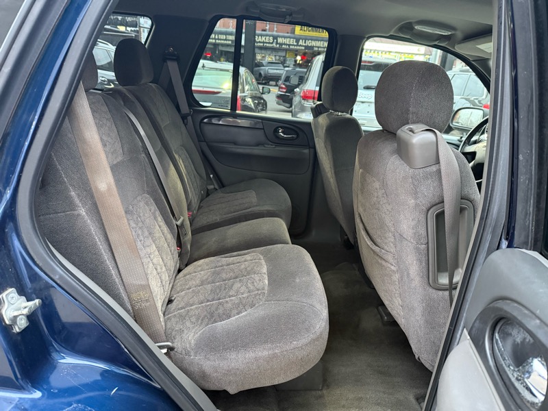 GMC Envoy SLE 4WD 2004