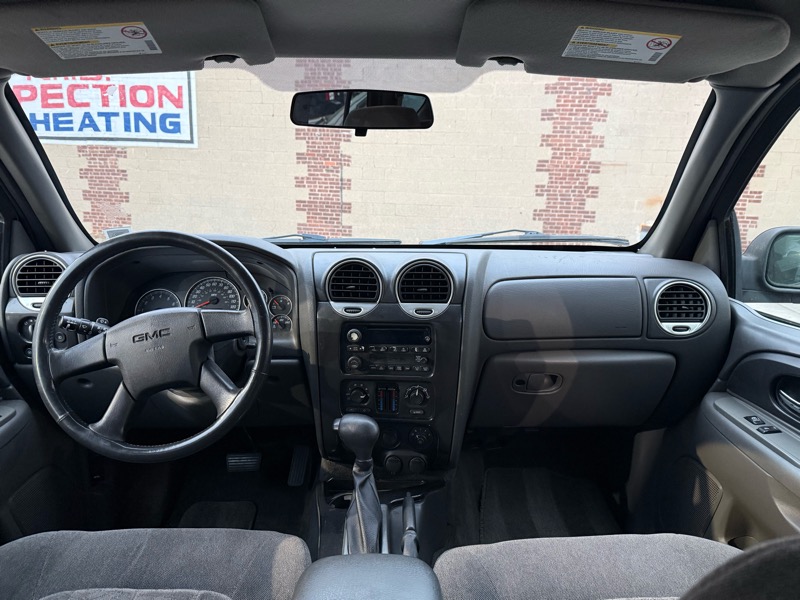 GMC Envoy SLE 4WD 2004