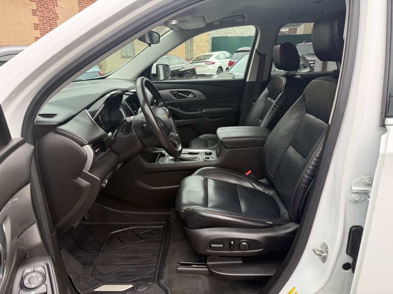 Chevrolet Traverse AWD 4dr LT Leather w/3LT 2019