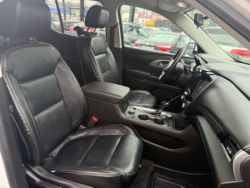 Chevrolet Traverse AWD 4dr LT Leather w/3LT 2019